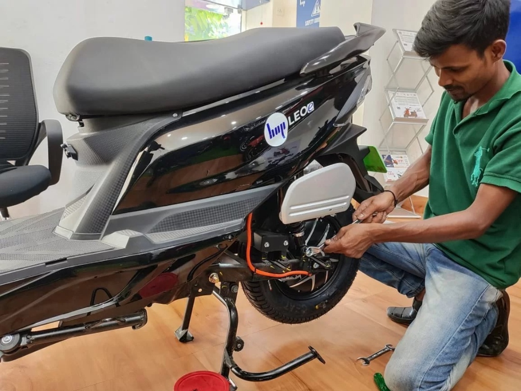 Two-Wheeler Mechanic Services
